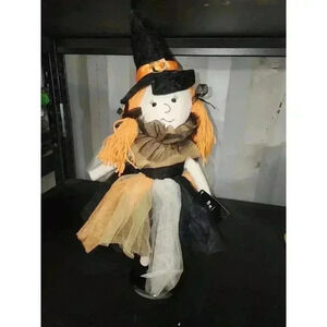 Table top witch